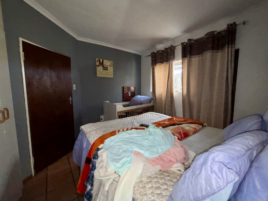 2 Bedroom Property for Sale in Oakglen Western Cape